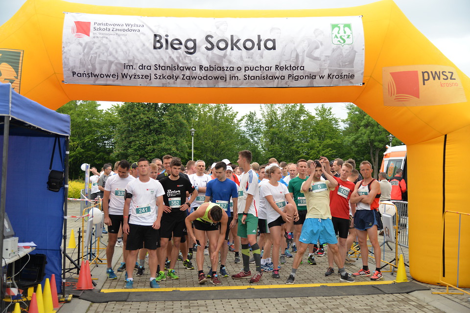http://www.pwsz.krosno.pl/gfx/pwszkrosno/userfiles/admin/galeria_glowna/bieg_sokola/2018/1/dsc_8665.jpg