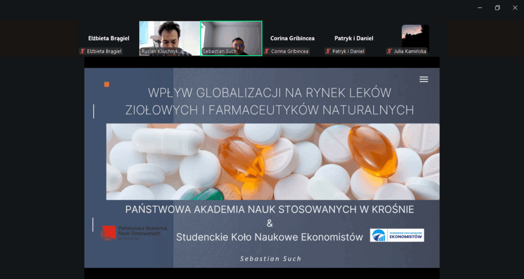 zrzuty ekranu z wystąpieniami poszczególnych studentów z koła.