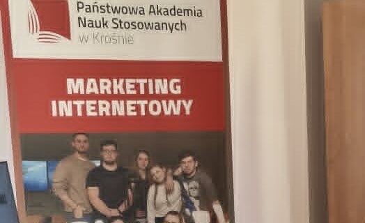 Egzamin dyplomowy studentów kierunku Marketing internetowy