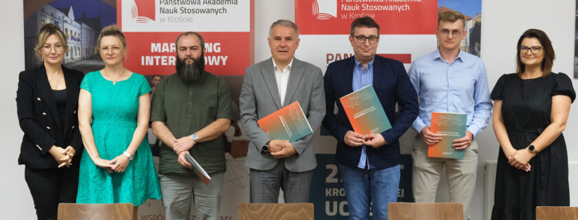 Podpisanie umowy o wspólnym prowadzeniu studiów dualnych na kierunku Marketing internetowy