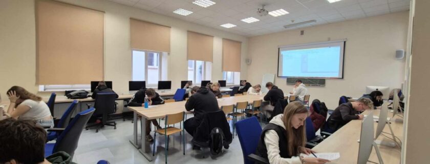 Student III roku mistrzem Business English Challenge