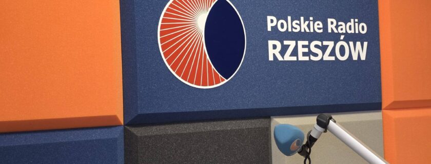 Studenci Marketingu internetowego z wizytą w studiu plenerowym Polskiego Radia Rzeszów w Krośnie