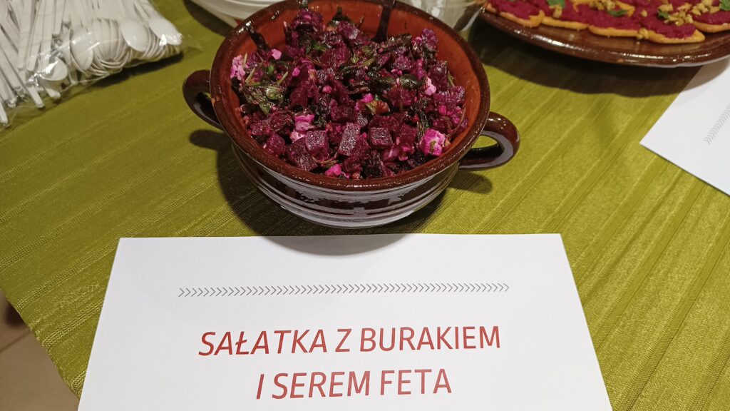 sałatka z burakiem i serem feta