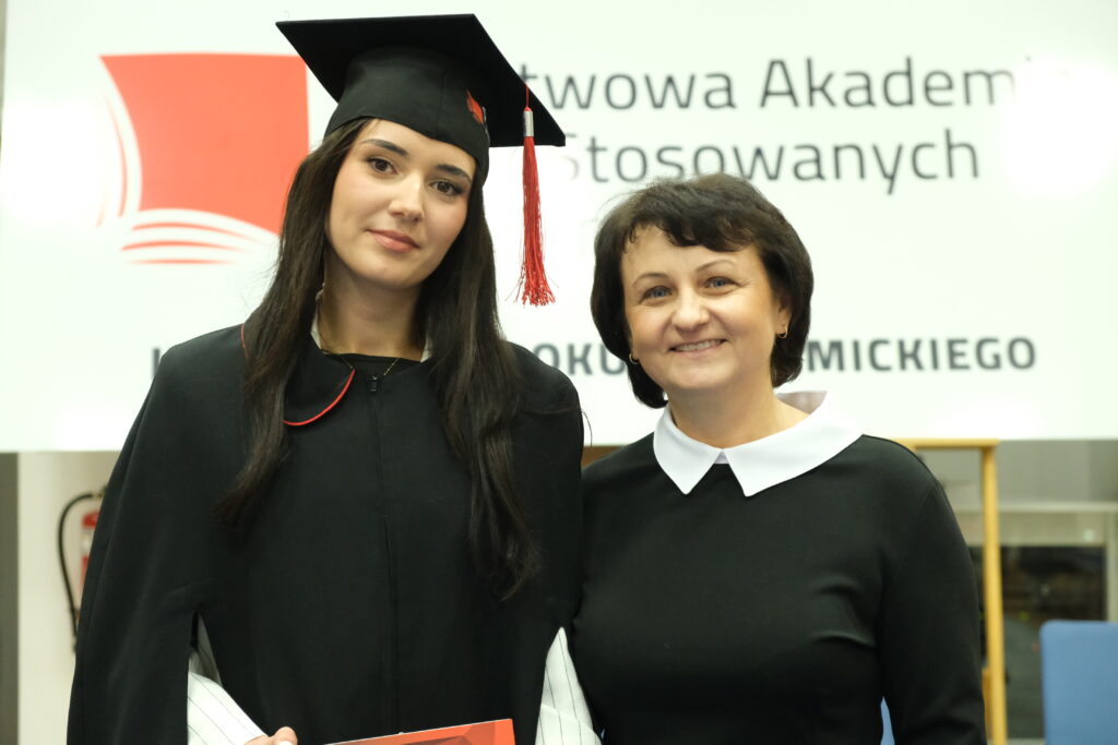 Pani kierownik zakładu ze studentką I roku