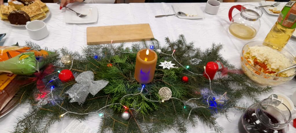 stroik świąteczny ze świecą