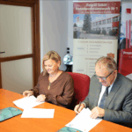 Podpisanie umowy o współpracy z Zespołem Szkół Ponadpodstawowych Nr 1 im. Jana Szczepanika w Krośnie