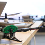 Warsztaty pilotażowe z udziałem uczelni wojskowych w PANS w Krośnie. Uczelnia zaprezentowała ekosystem badań nad dronami i siecią 5G