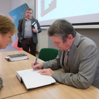 Umarli są szczęśliwi? Dziennik trzeciego roku wojny – spotkanie autorskie i debata o nowej książce prof. dra hab. Grzegorza Przebindy